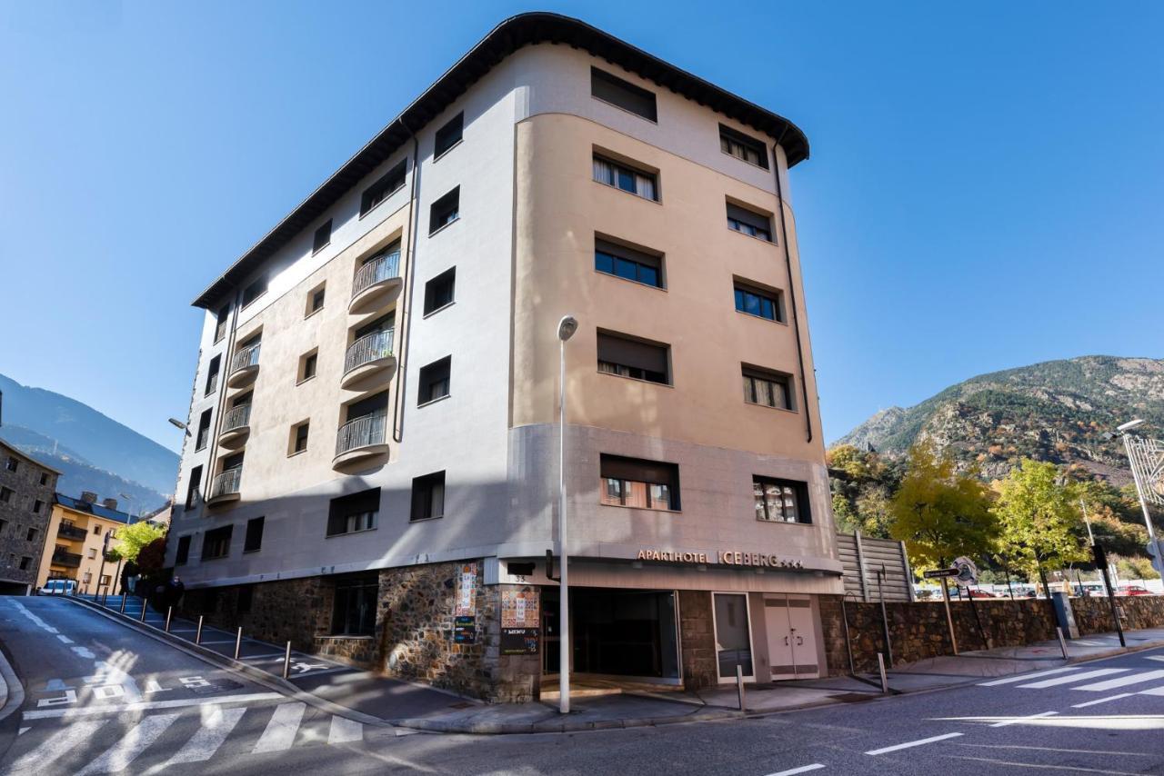 Aparthotel Iceberg Sant Julià de Lòria Esterno foto