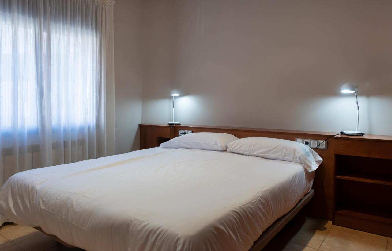 Aparthotel Iceberg Sant Julià de Lòria Esterno foto