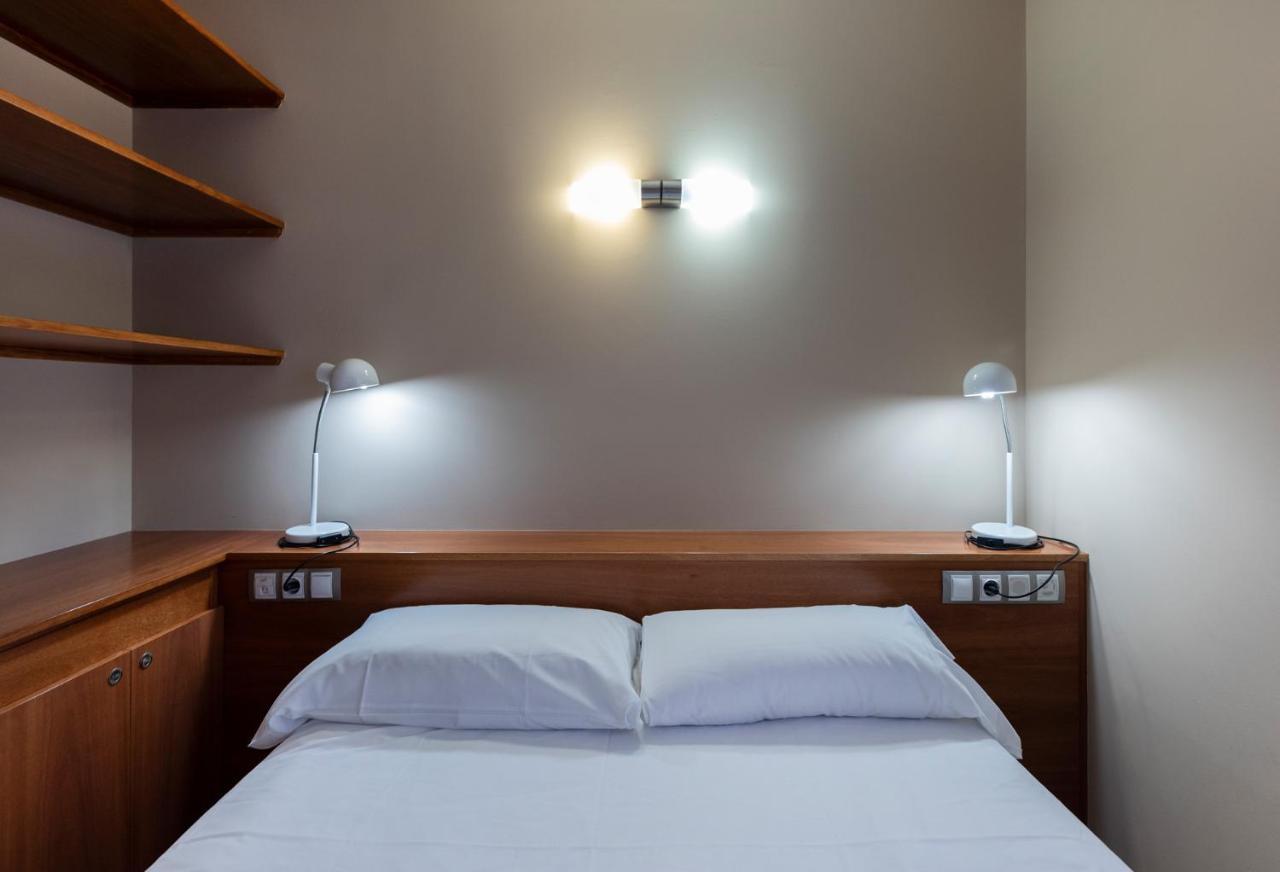 Aparthotel Iceberg Sant Julià de Lòria Esterno foto
