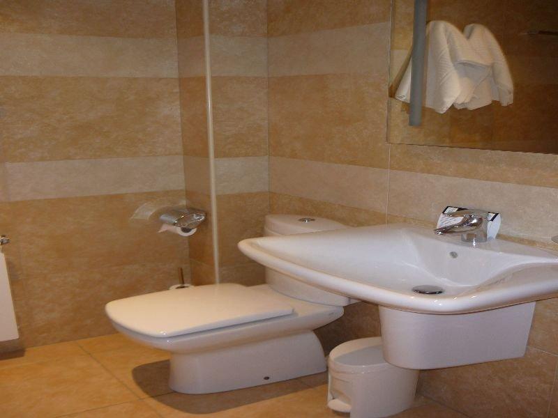 Aparthotel Iceberg Sant Julià de Lòria Esterno foto